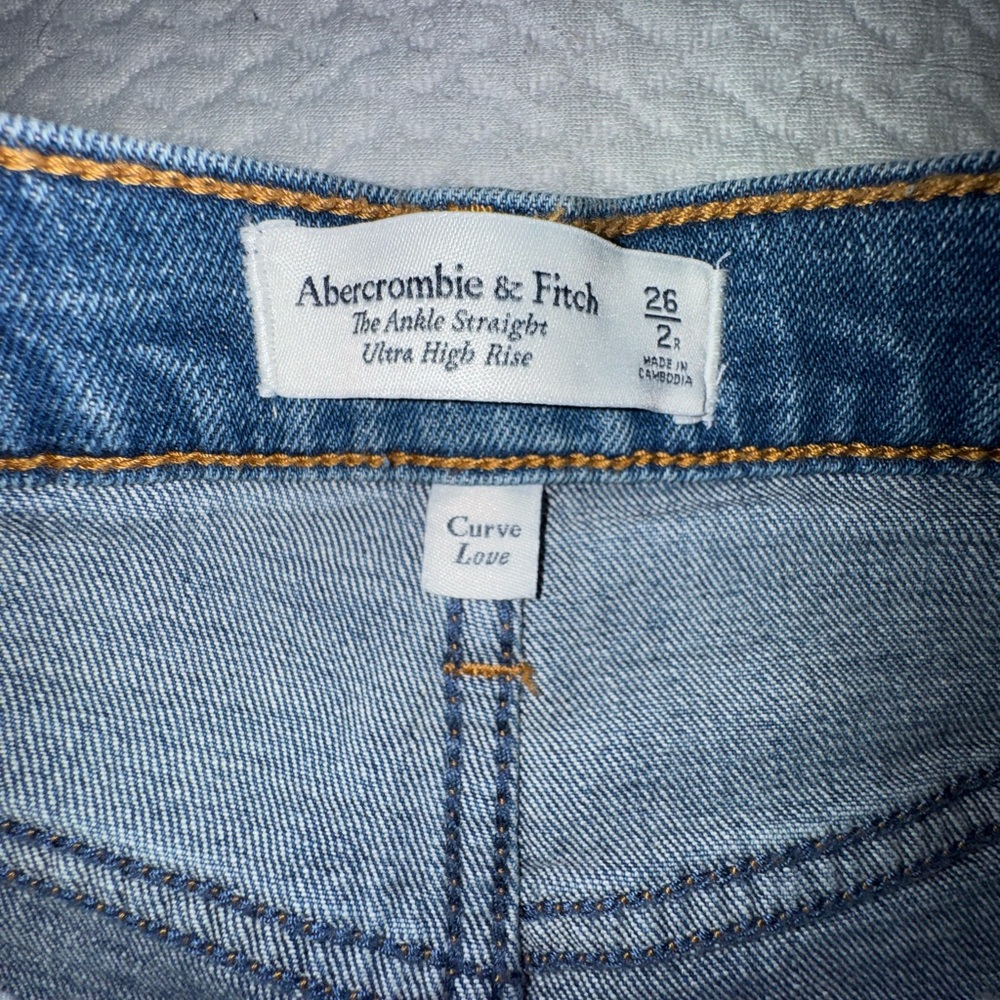 Abercrombie & Fitch Ankle Straight Ultra High Rise Curve Love Jeans 26/2S